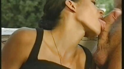 De gratis hd porno film liefde bedrijven om sappige onderdanige hoer te kraken