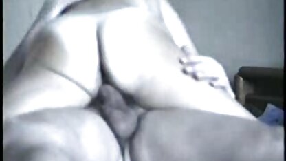 Atleten trekken een zwarte vrouw aan, een zwarte vrouw voor de leden youtube gratis porno film van de