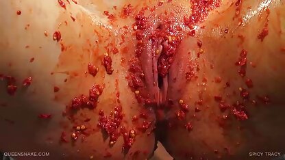 Brunette in kousen neemt een grote gratis pornomovies teef in het gat