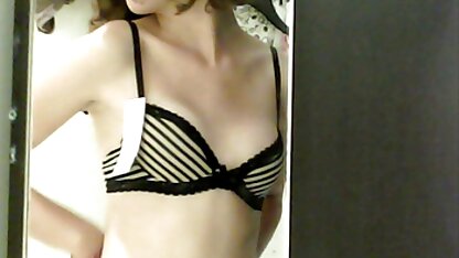 Blonde Dikke Kont die een pijpbeurt geeft voordat hij in de rectum orgie porno film neukt.