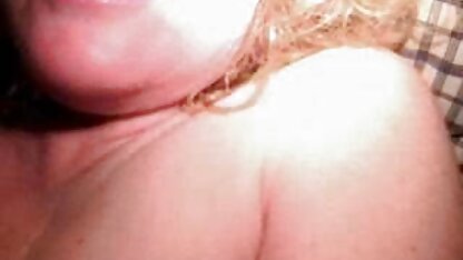 Kale man bracht een buurman thuis en had seks met porno film gratis online een vriend.