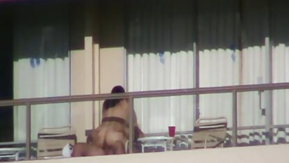Wangen in hoge hakken en kousen doen een diepe pijpbeurt porno film xhamster
