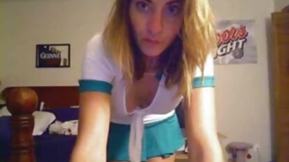 Lesbiennes vol lust die seks gratis pornofilm hd hebben met speelgoed.
